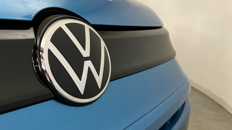 Volkswagen Caddy Cargo C20 Diesel 2.0 TDI 122PS Commerce Pro Van DSG [Tech Pack]